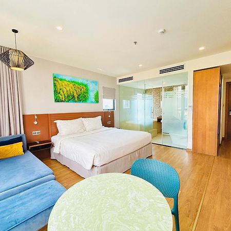 นาม โฮเทล แอนด์ เรสซิเดนซ์ Hotel ดานัง ภายนอก รูปภาพ