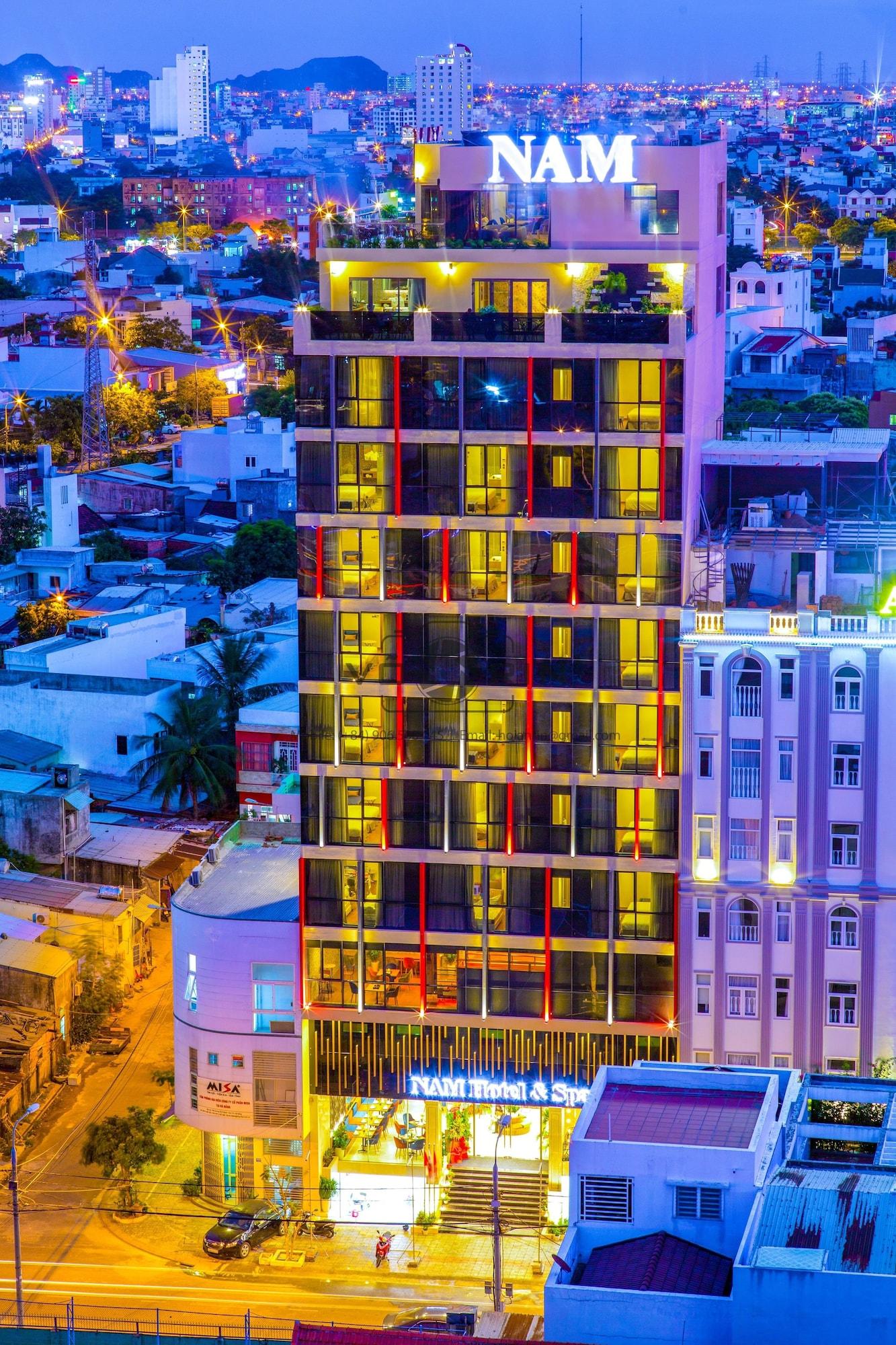นาม โฮเทล แอนด์ เรสซิเดนซ์ Hotel ดานัง ภายนอก รูปภาพ