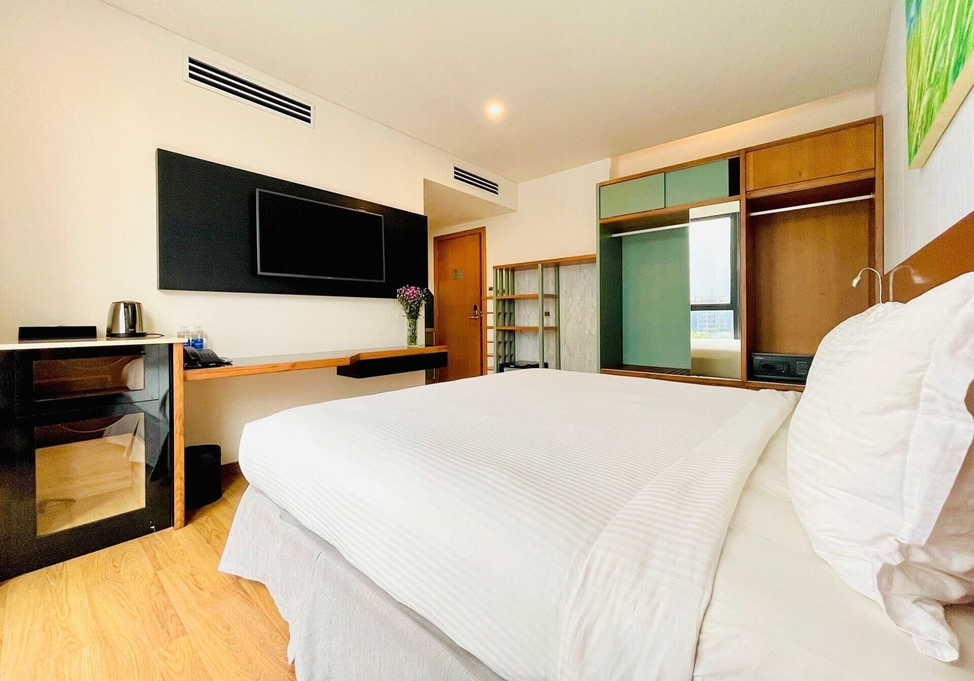 นาม โฮเทล แอนด์ เรสซิเดนซ์ Hotel ดานัง ภายนอก รูปภาพ