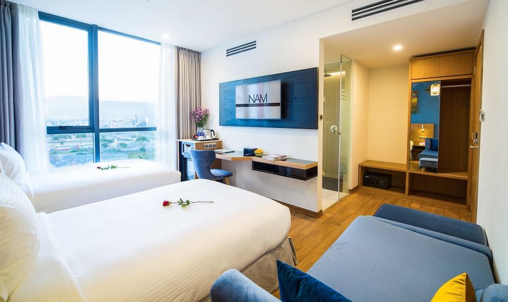 นาม โฮเทล แอนด์ เรสซิเดนซ์ Hotel ดานัง ภายนอก รูปภาพ