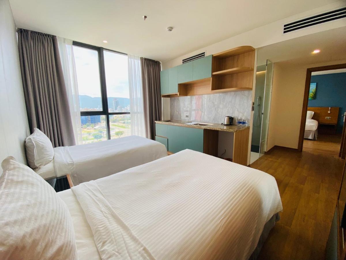 นาม โฮเทล แอนด์ เรสซิเดนซ์ Hotel ดานัง ภายนอก รูปภาพ