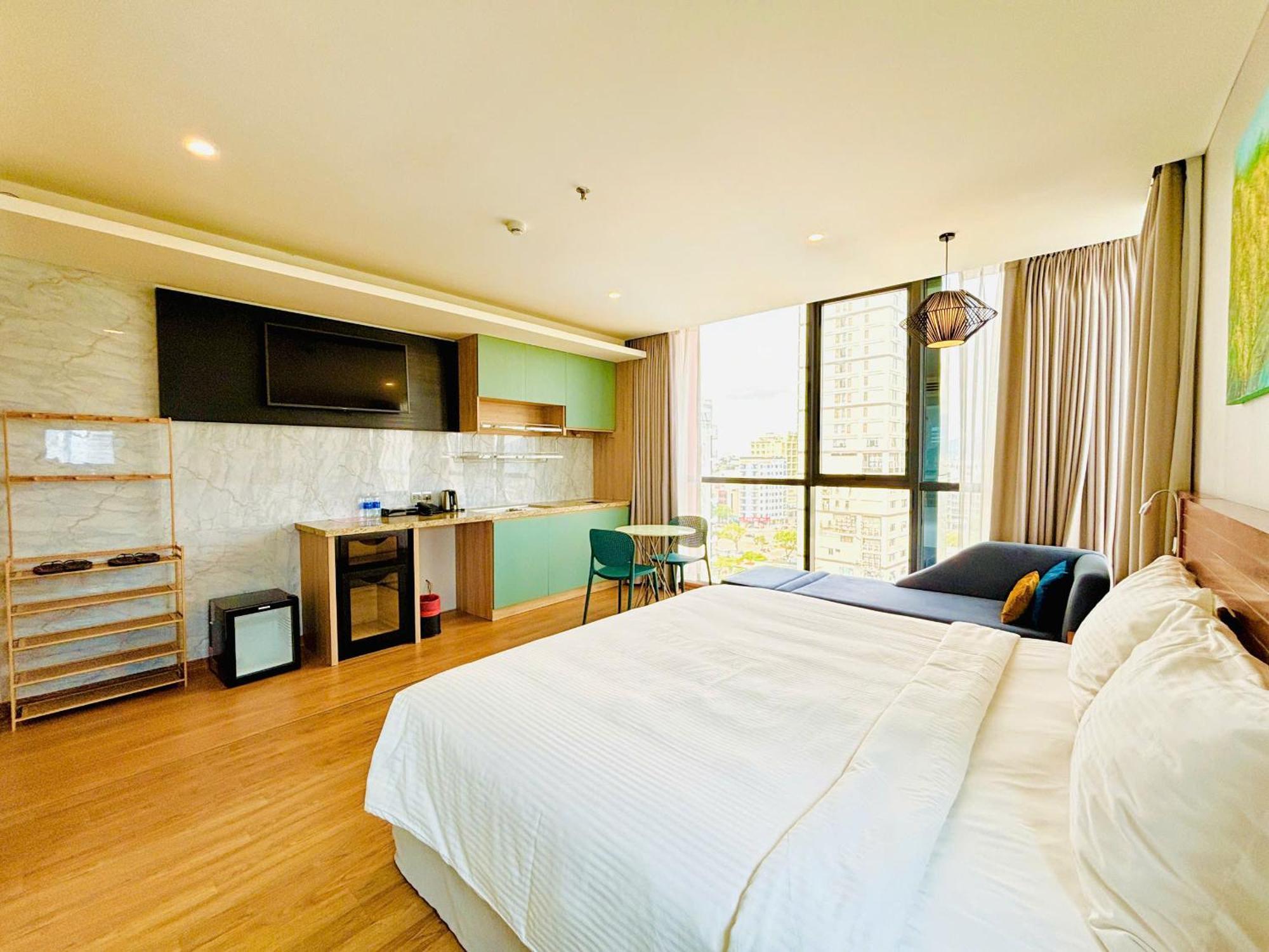 นาม โฮเทล แอนด์ เรสซิเดนซ์ Hotel ดานัง ภายนอก รูปภาพ
