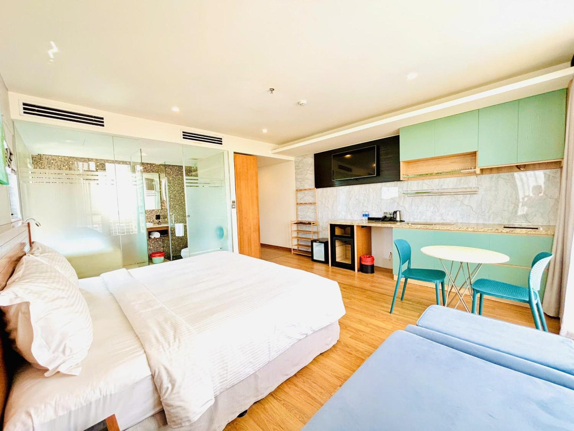 นาม โฮเทล แอนด์ เรสซิเดนซ์ Hotel ดานัง ภายนอก รูปภาพ